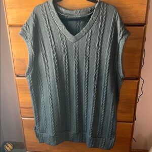 Gray Cable Knit Sleeveless Sweater